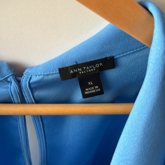 NWOT ANN TAYLOR BLUE COWL NECK TANK BLOUSE - Picture 2 of 3